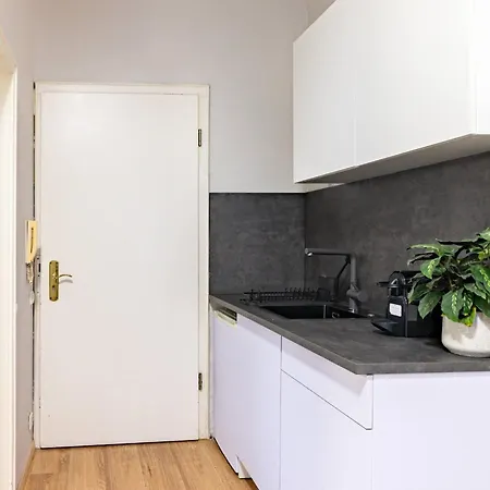 Ground-floor In Pberg Апартаменты Берлин