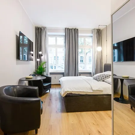 Cozy In Prenzlauer Berg Apartment