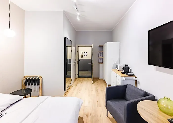 Cozy In Prenzlauer Berg דירה *