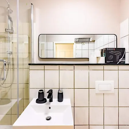 Cozy In Prenzlauer Berg Апартаменты *